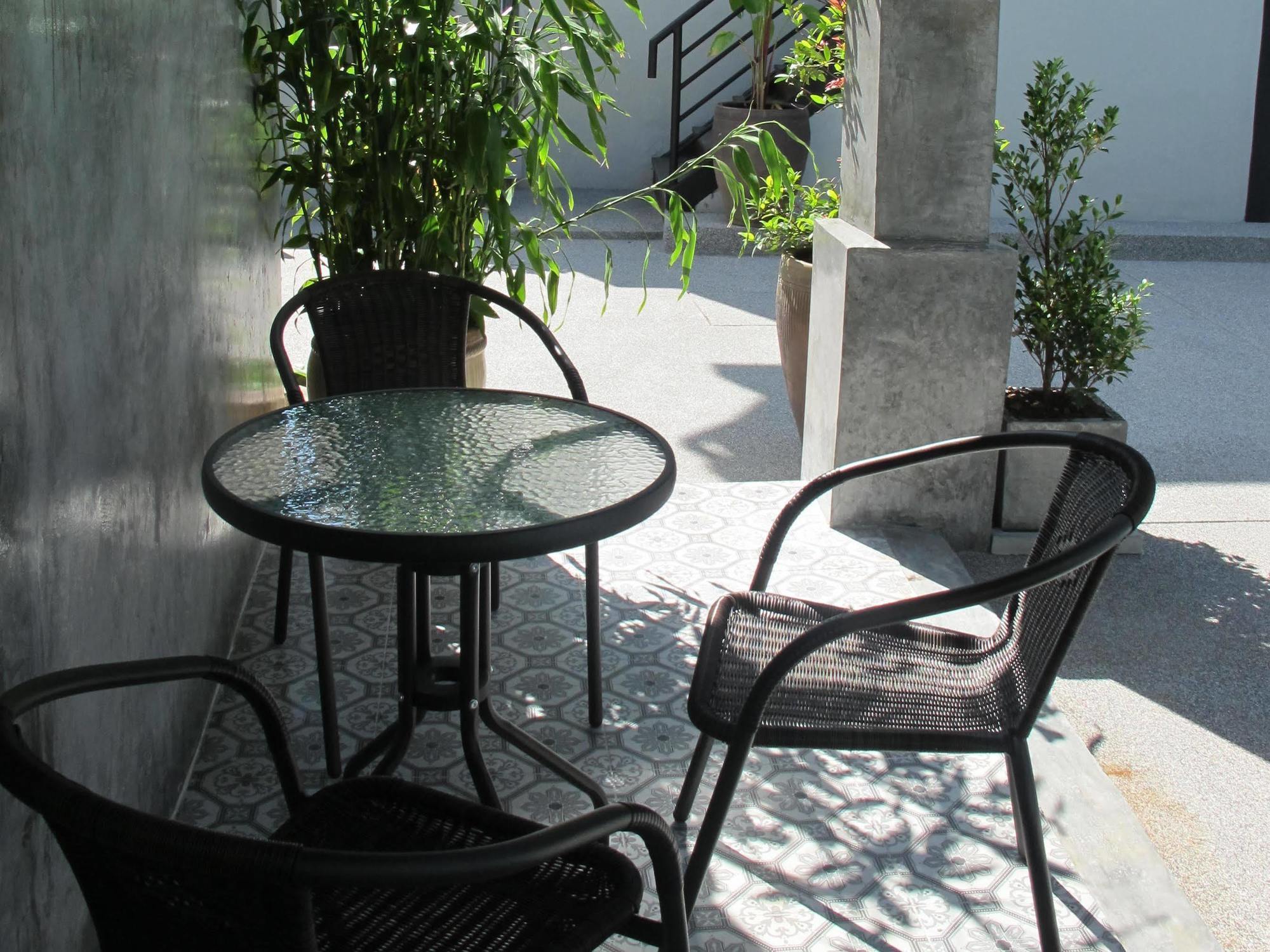 The Nest Resort Patong Exteriör bild
