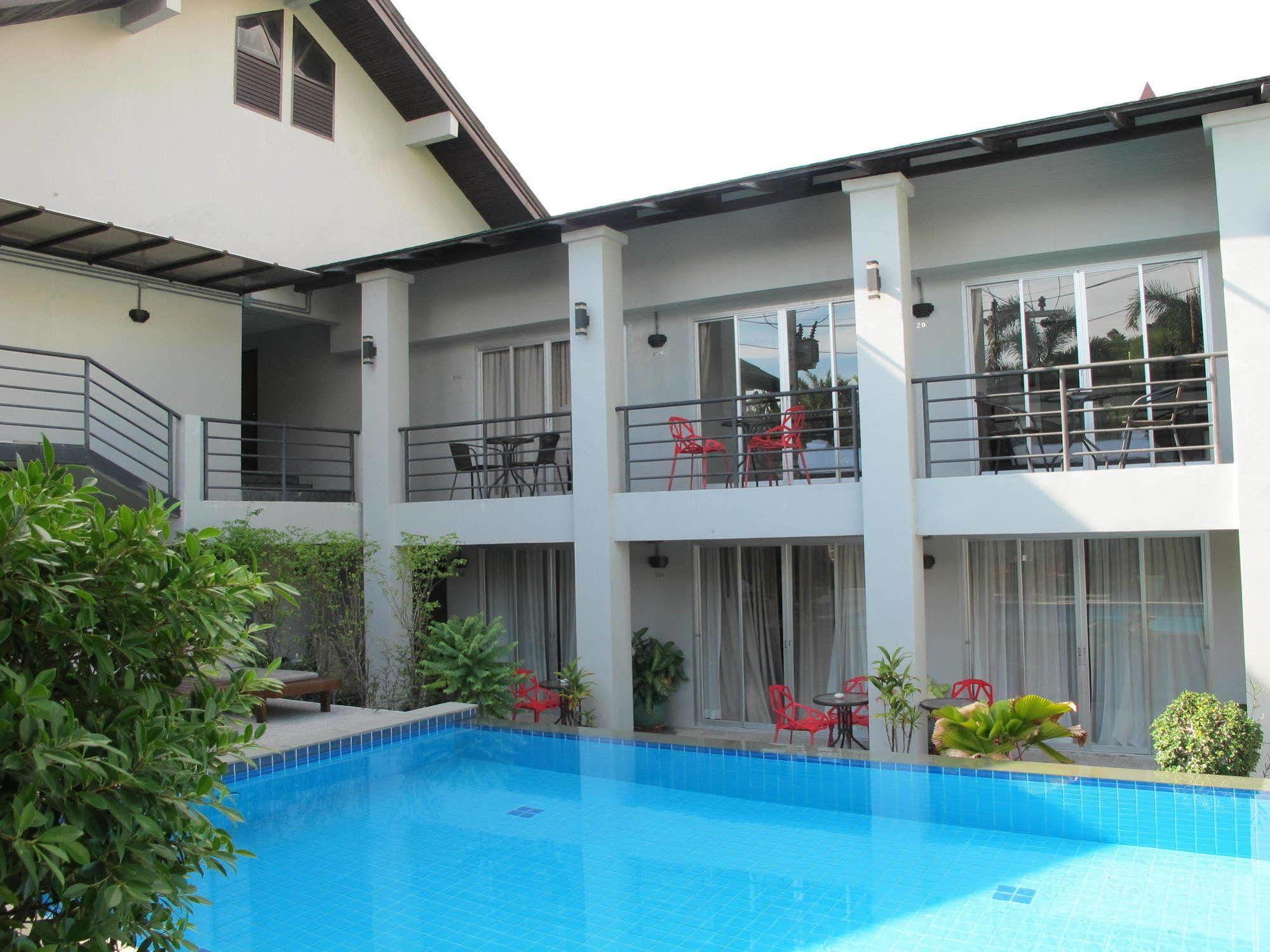 The Nest Resort Patong Exteriör bild