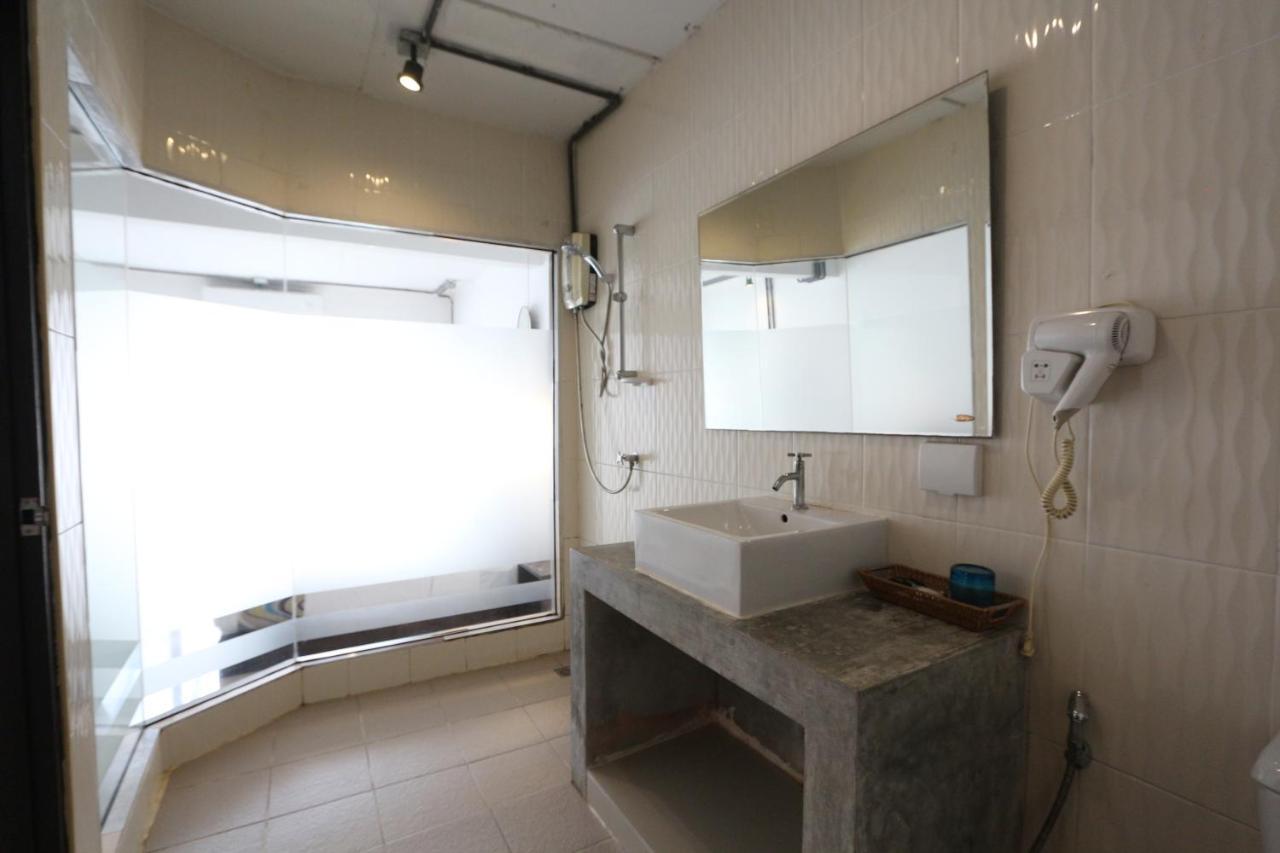 The Nest Resort Patong Exteriör bild